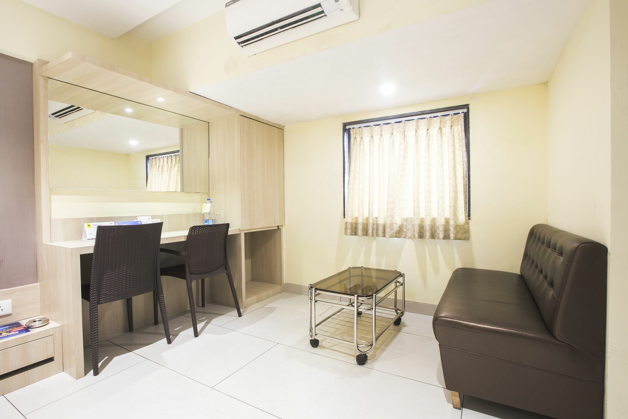 Fabhotel Vashi Navi Mumbai Esterno foto