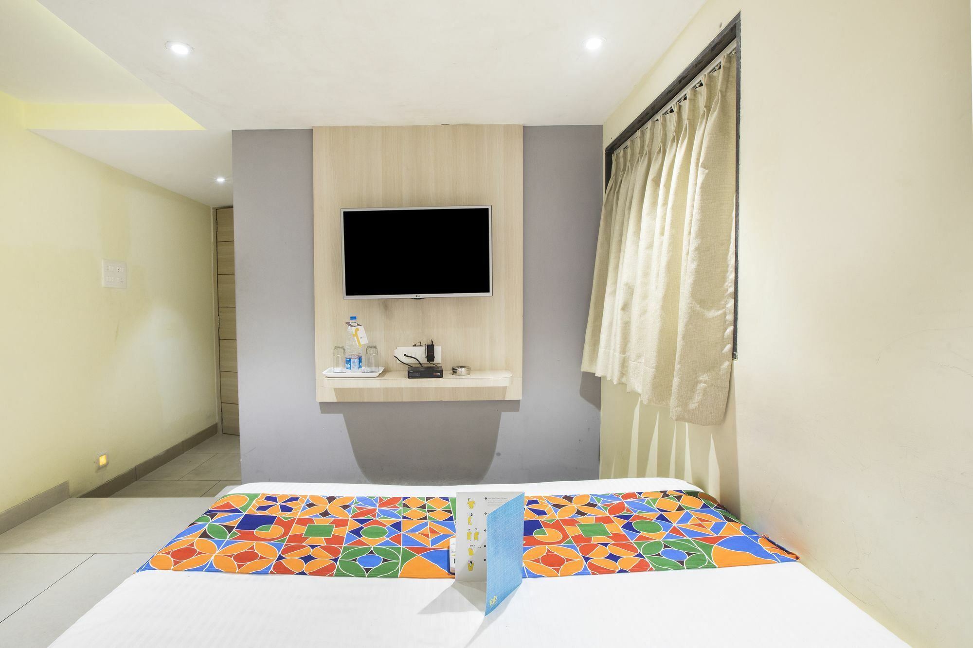 Fabhotel Vashi Navi Mumbai Esterno foto